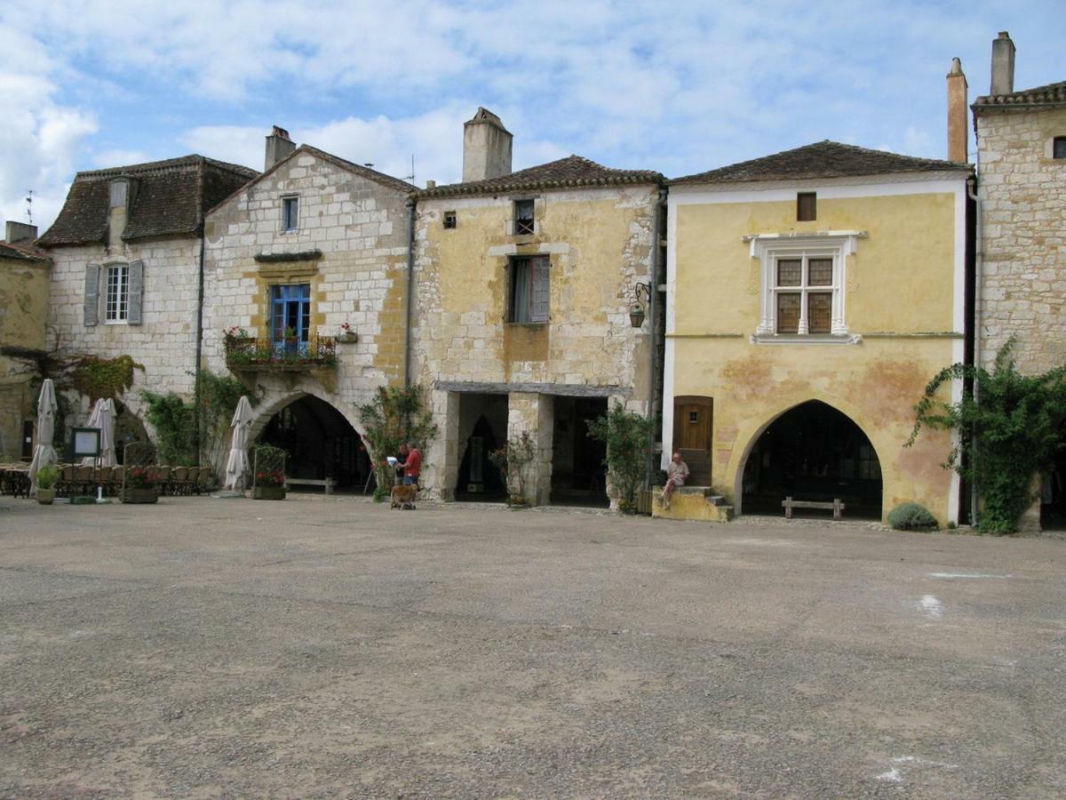 La Ferme De Bousserand Pontours Exterior foto